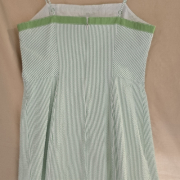 Woman's Dress - Picture 5 of 6